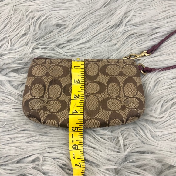 COACH BROWN AND BURGUNDY WRISTLET - Picture 7 of 8